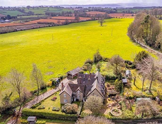 5 Bedroom Detached House For Sale In Lyonshall, Hereford, HR5