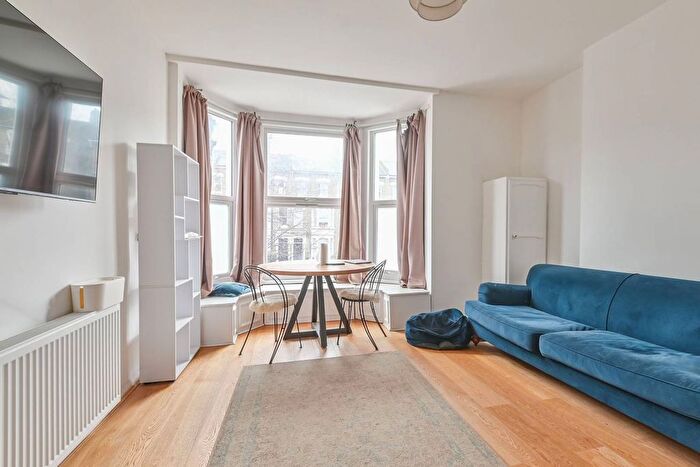 1 Bedroom Flat To Rent In Finsbury Park, Finsbury Park, London, N4