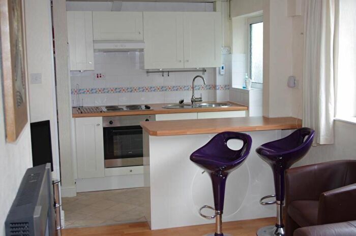 5 Bedroom Terraced House To Rent In Cadleigh Gardens, Birmingham, B17