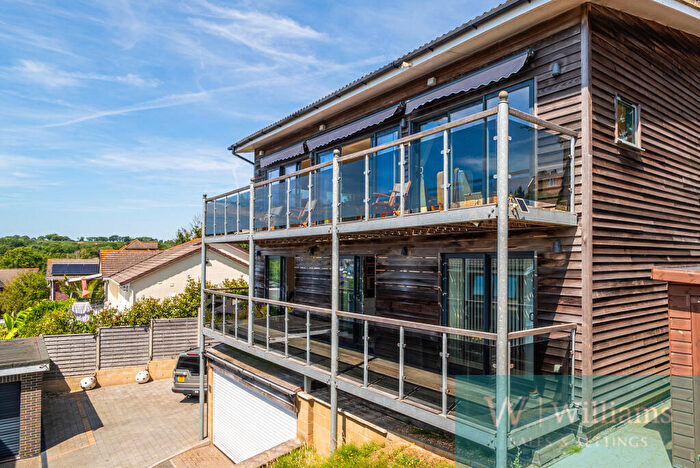 4 Bedroom Detached House For Sale In Wootton Reach, Kite Hill, Wootton Bridge, PO33