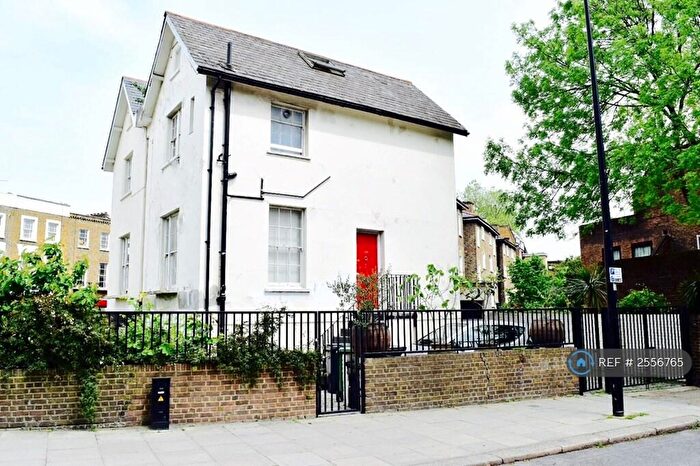 3 Bedroom Flat To Rent In Malden Crescent, London, NW1
