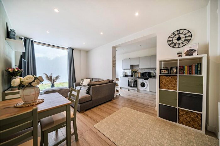 2 Bedroom Flat For Sale In Liddon Road, Bromley, BR1