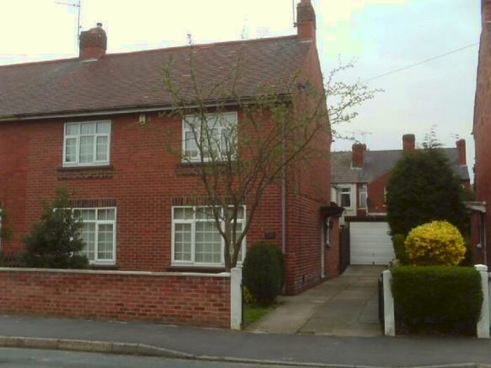 3 Bedroom Semi-Detached House To Rent In Wellington Grove, Bentley, Doncaster, DN5