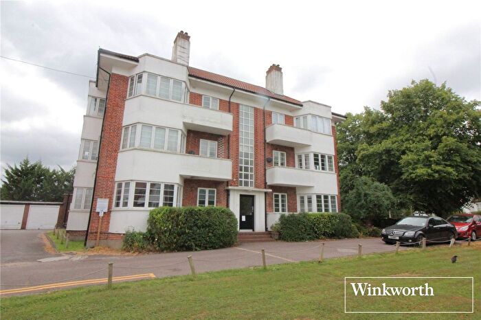 3 Bedroom Flat To Rent In Deacons Hill Road, Elstree, Borehamwood, Hertfordshire, WD6