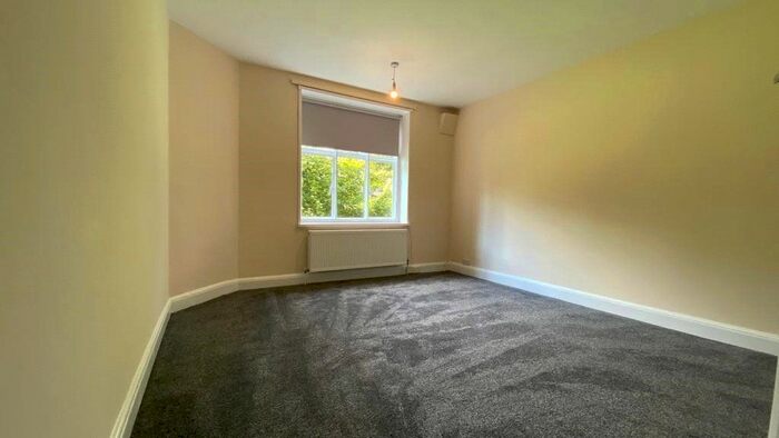 1 Bedroom Flat To Rent In Oakfield Court, Finsbury Park, London, N8
