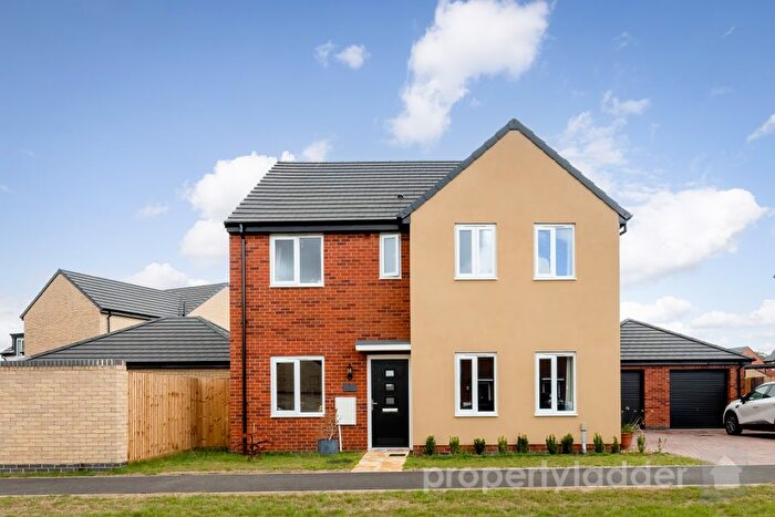 4 Bedroom Detached House For Sale In Tudor Road, Rackheath, Norwich, NR13