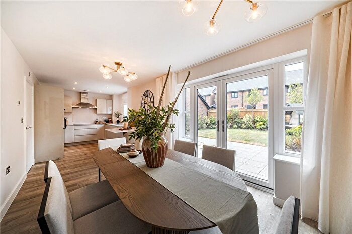 5 Bedroom Detached House For Sale In Windsor Gate, Windsor, Berkshire, SL4
