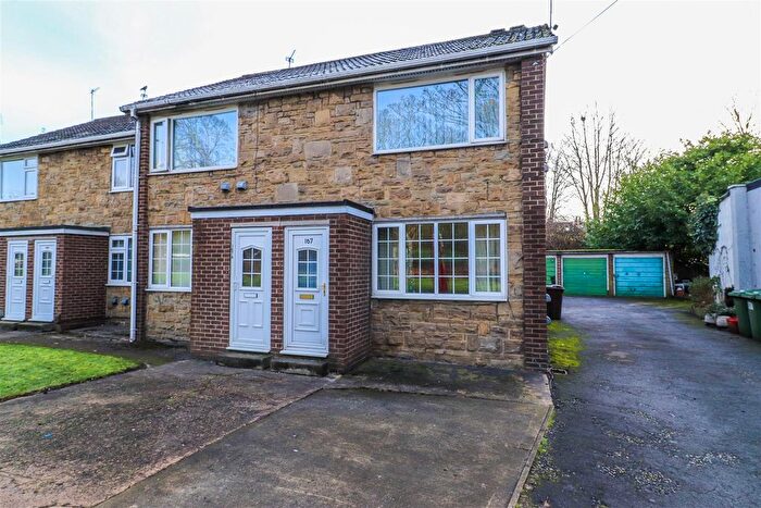 2 Bedroom Flat For Sale In Denby Dale Road, Wakefield, WF2