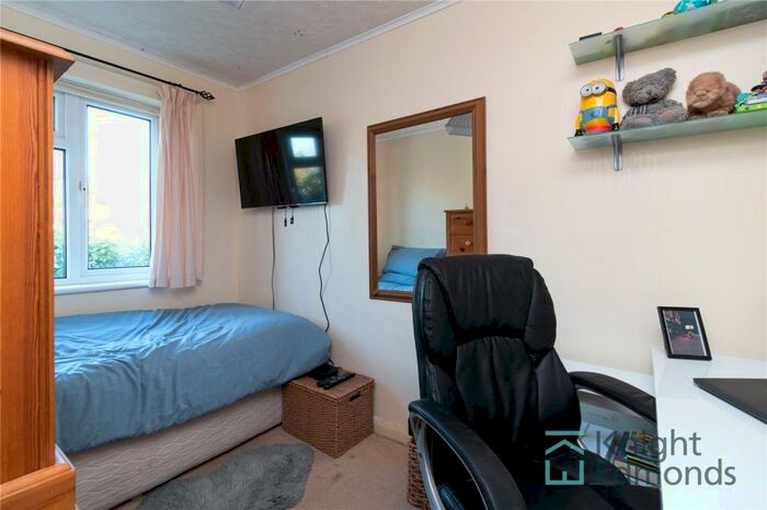 3 Bedroom Semi-Detached House For Sale In Wheelers Lane, Linton, Maidstone, Kent, ME17