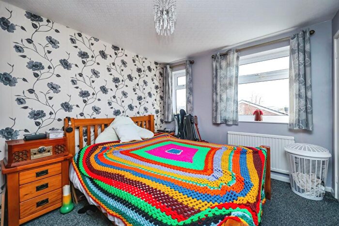 2 Bedroom Semi-Detached House For Sale In Chestnut Road, Langley Mill, Nottingham, NG16