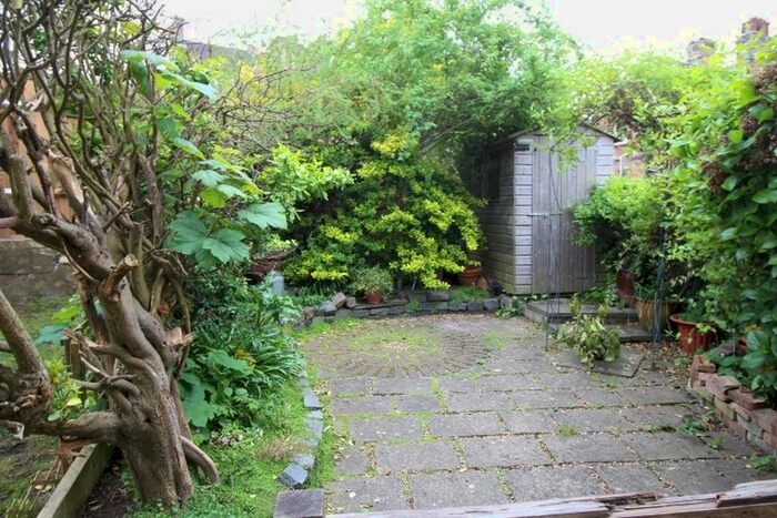 2 Bedroom Cottage To Rent In Buckhurst Lane, Sevenoaks, TN13