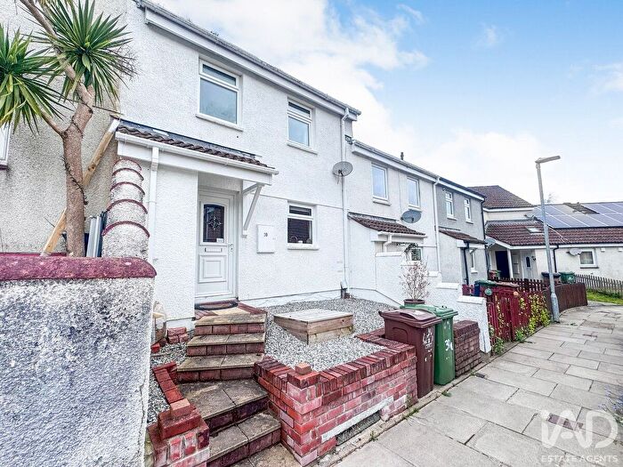 3 Bedroom Terraced House For Sale In Debden Close, Plymouth, PL5