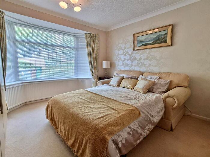 2 Bedroom Detached Bungalow For Sale In Lima Road, Lytham St Annes, FY8