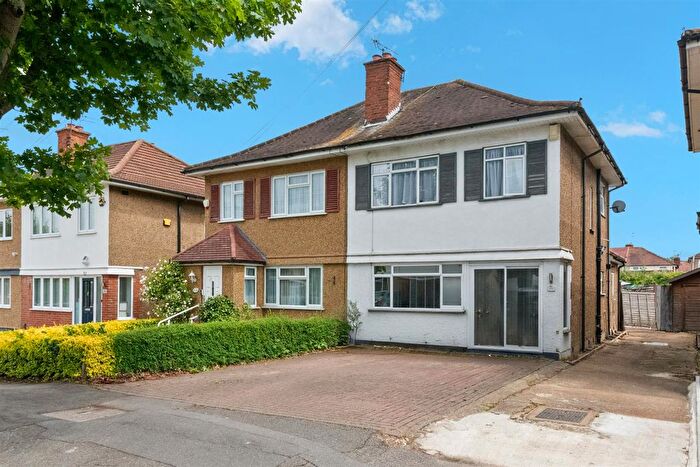 3 Bedroom Semi Detached House For Sale In Hurstfield Crescent, Hayes, UB4