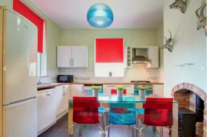 6 Bedroom Town House To Rent In Forest Grove, City Centre, NG1