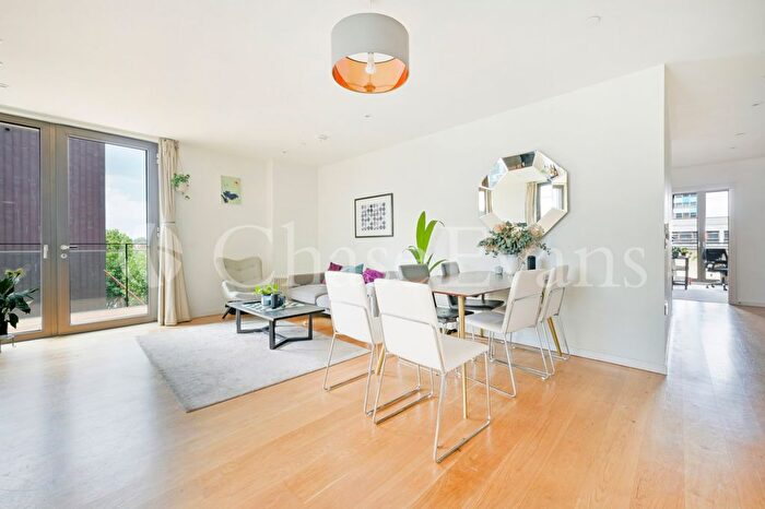 3 Bedroom Flat For Sale In St Gabriel Walk, One The Elephant, Elephant Amp; Castle, London, SE1