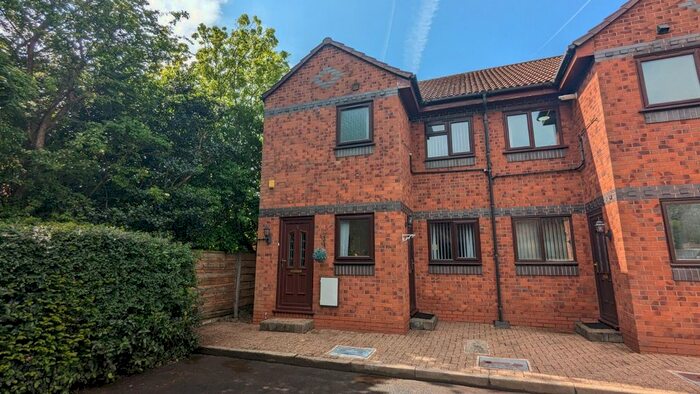 1 Bedroom Flat To Rent In Partridge Court, Buxton Road, Stockport, Greater Manchester, SK2