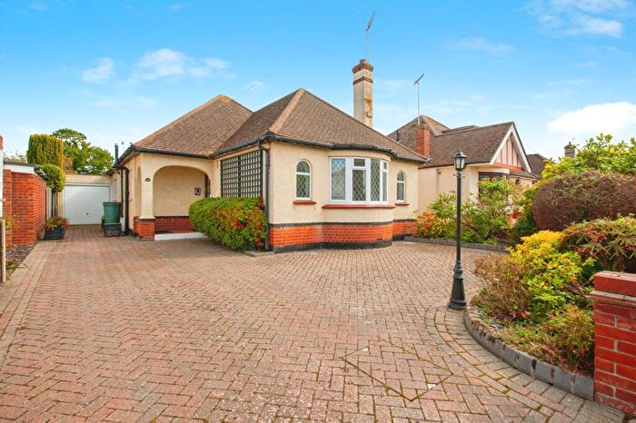 2 Bedroom Bungalow For Sale In Carlton Road, Clacton-on-Sea, Essex, CO15
