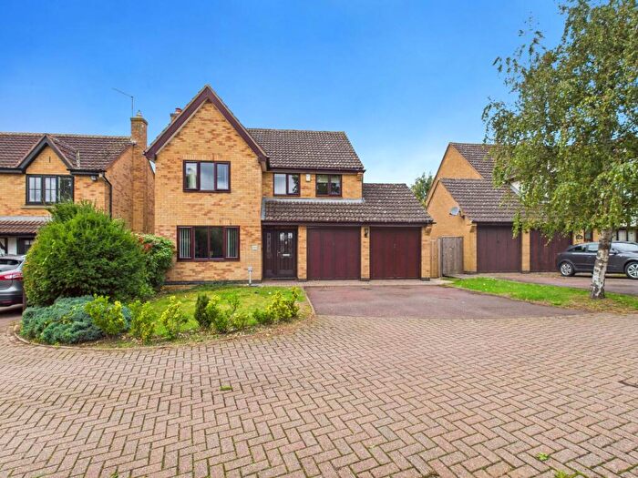 5 Bedroom Detached House For Sale In Broadwater Lane, Towcester, NN12