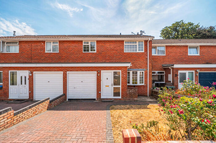 4 Bedroom Terraced House For Sale In Regents Park Gardens, Regents Park, Southampton, Hampshire, SO15