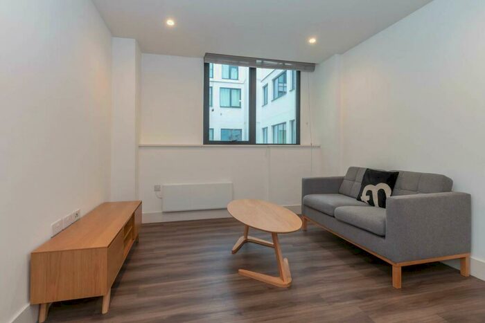 1 Bedroom Apartment To Rent In The Lightwell, Cornwall Street, B3