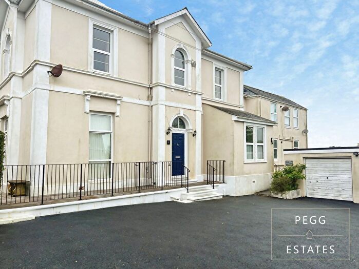 1 Bedroom Flat For Sale In Petitor Road, Torquay, TQ1