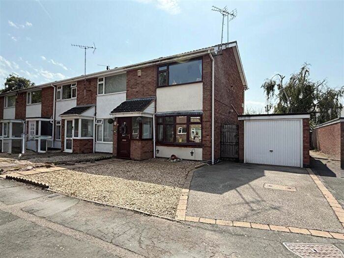 2 Bedroom Town House For Sale In Bridge Way, Whetstone, LE8