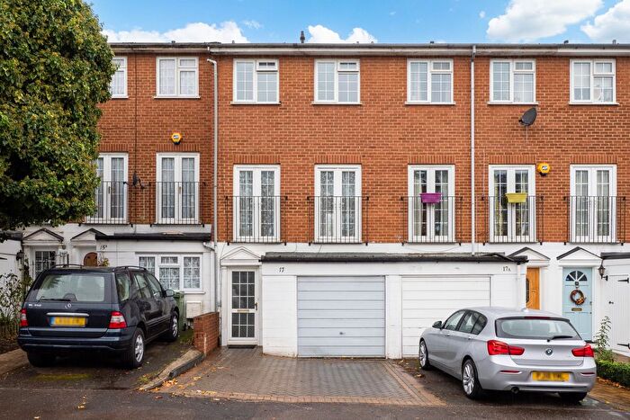 3 Bedroom Terraced House For Sale In St James Road, Sutton, Surrey, SM1