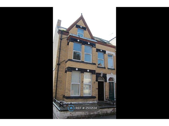 2 Bedroom Flat To Rent In Tennyson Ave, Bridlington, YO15