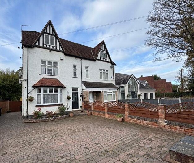 5 Bedroom Semi Detached House For Sale In Lichfield Road, Four Oaks, Sutton Coldfield, B74