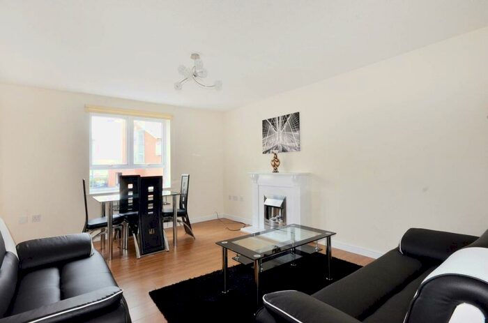 2 Bedroom Flat To Rent In Erebus Drive, Thamesmead, London, SE28