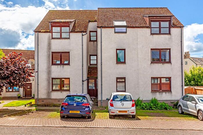 2 Bedroom Flat For Sale In Adamson Court, Cupar, KY15