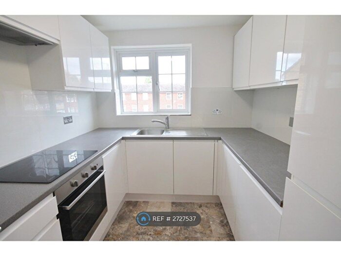 2 Bedroom Flat To Rent In Waters Drive, Staines-Upon-Thames, TW18