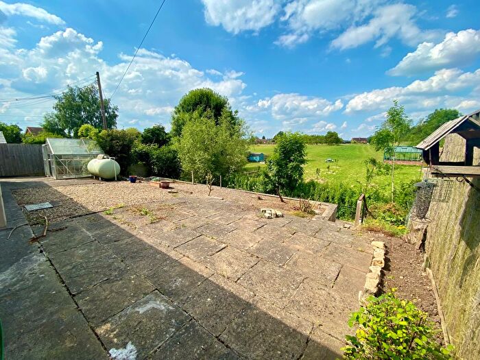 3 Bedroom Bungalow To Rent In The Bight, Pershore, WR10