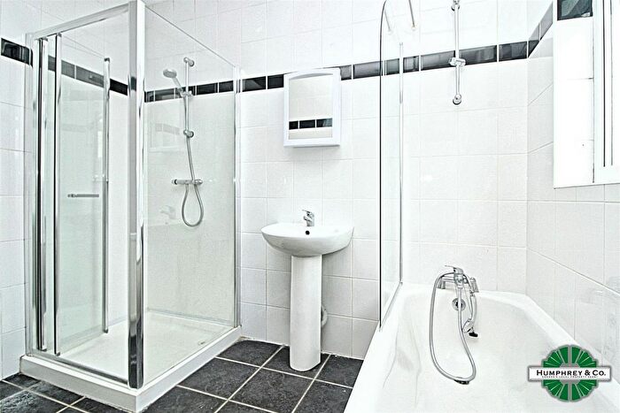 4 Bedroom Property To Rent In Folkestone Road, London, E17
