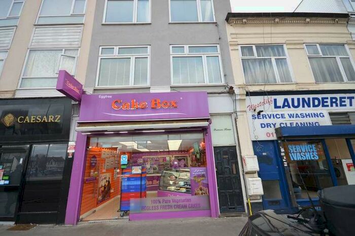 2 Bedroom Apartment To Rent In B London Road, Westcliff-on-sea, SS0