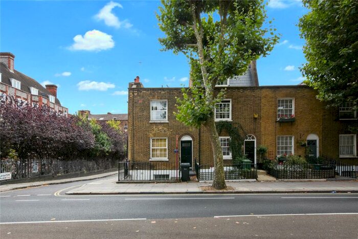 3 Bedroom End Of Terrace House To Rent In Leighton Road, Kentish Town, London, NW5