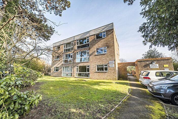 1 Bedroom Flat For Sale In Southcote Road, Reading, Berkshire, RG30