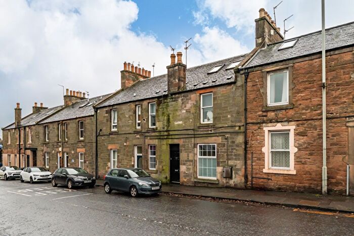2 Bedroom Flat For Sale In Drum Street, Edinburgh, EH17