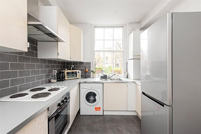 Maisonette To Rent In New North Road, Islington, London, N1