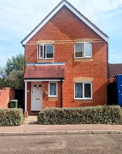 3 Bedroom House To Rent In Bridport Way, Braintree, CM7