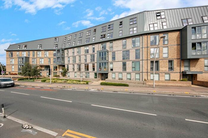 3 Bedroom Flat For Sale In Ruckholt Road Rookery Court, Leyton, E10