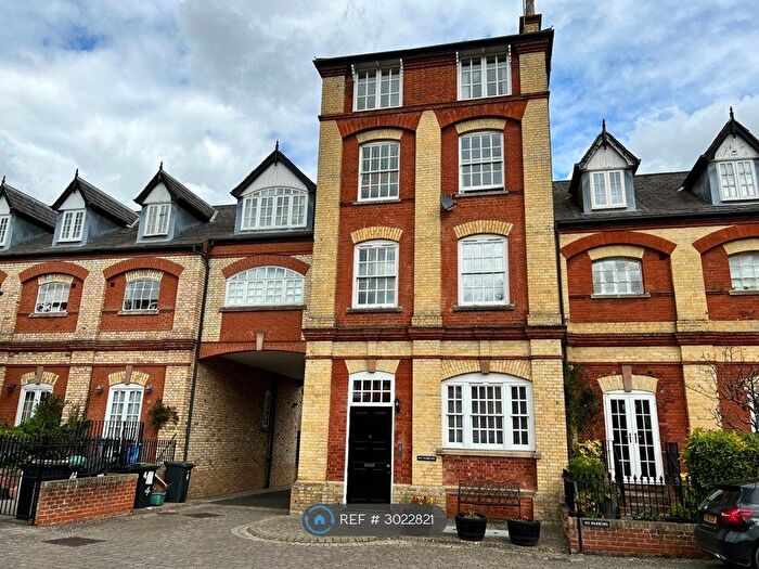 1 Bedroom Flat To Rent In Swan Street, West Malling, ME19