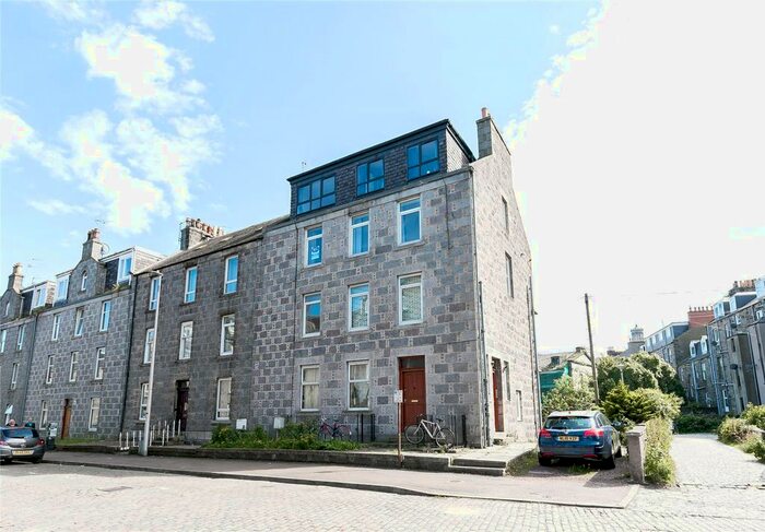 2 Bedroom Flat To Rent In B Summerfield Terrace, Aberdeen, AB24