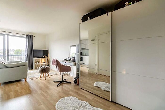 Studio To Rent In Deals Gateway, Lewisham, SE13