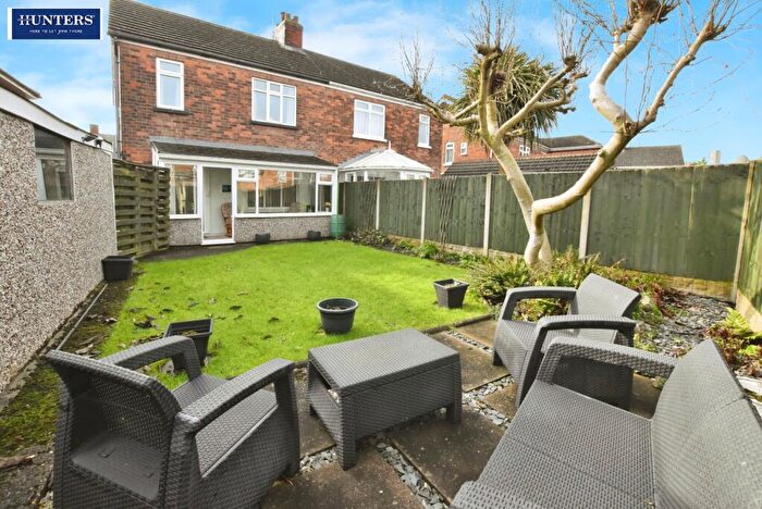 3 Bedroom Semi-Detached House For Sale In West Common Crescent, Scunthorpe, DN17