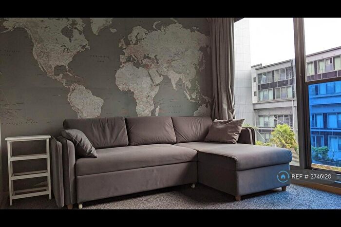 2 Bedroom Flat To Rent In Citispace West, Leeds, LS2