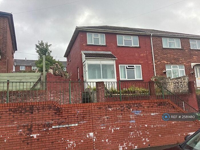 3 Bedroom Semi-Detached House To Rent In Hodges Crescent, Pengam, Blackwood, NP12