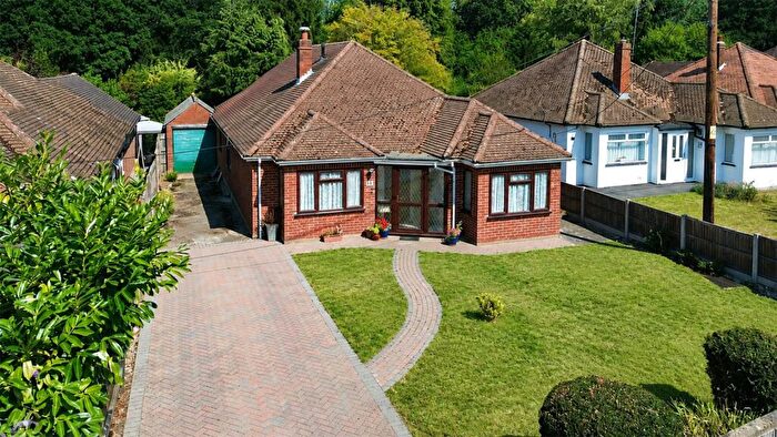 4 Bedroom Bungalow For Sale In Hamesmoor Road, Mytchett, Camberley, Surrey, GU16