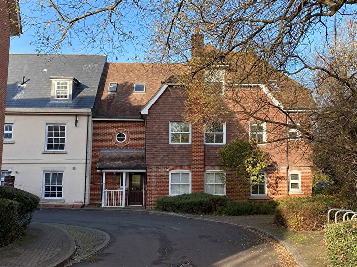 1 Bedroom Flat To Rent In Elim Close, Bishops Waltham, Southampton, SO32